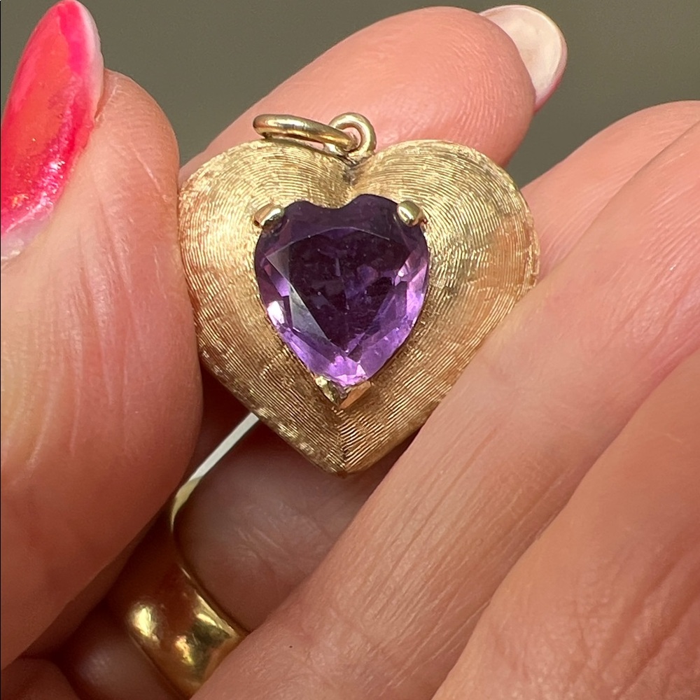 14k gold charm with amethyst Gemstone - Picture 6 of 10